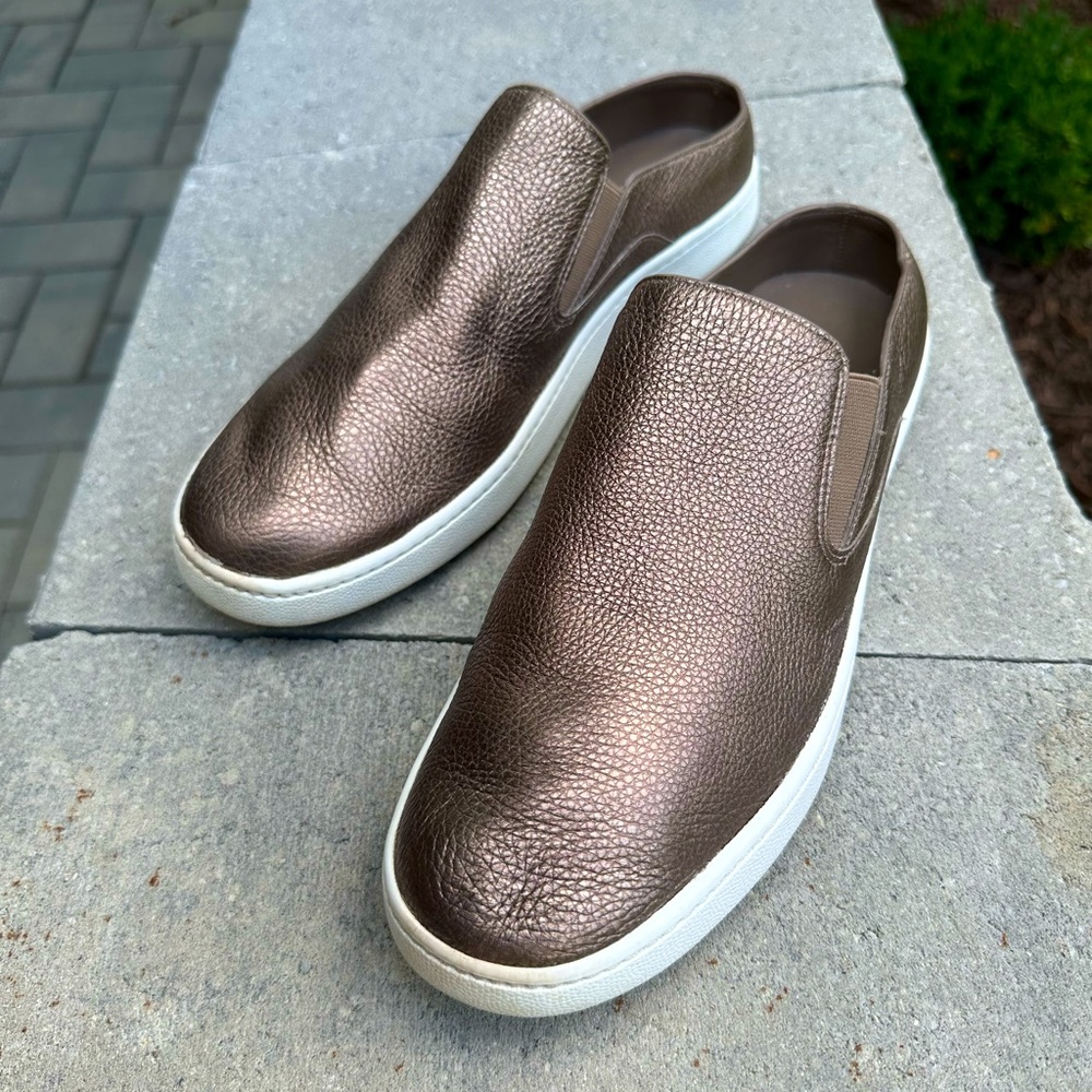 Vince Metalic Slides US 7